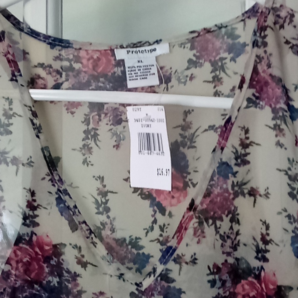 Sheer A line top, print with lace. NWT by prototype. Size XL, lovely.